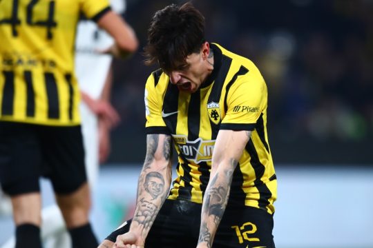 Aek_1020
